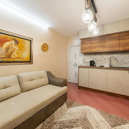 דירה Elegant 2br | 5 Min Walk To Sea Garden וארנה